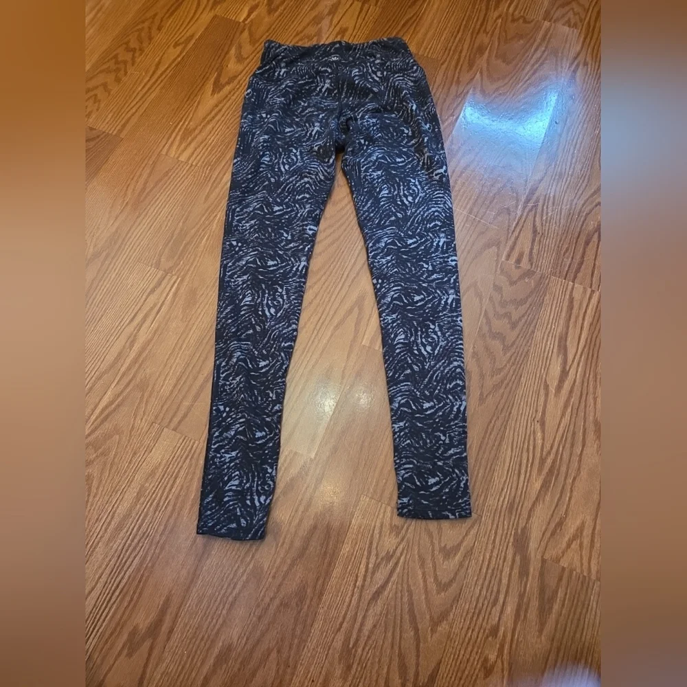 Athleta Leggings‎ Xs Black An Blue Animal Print